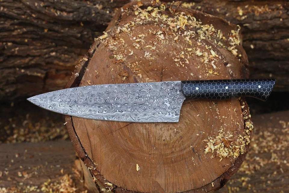 Professional 8 Inch Japanese Damascus Chef Knife | 67-Layer Steel & Honeycomb Resin Handle