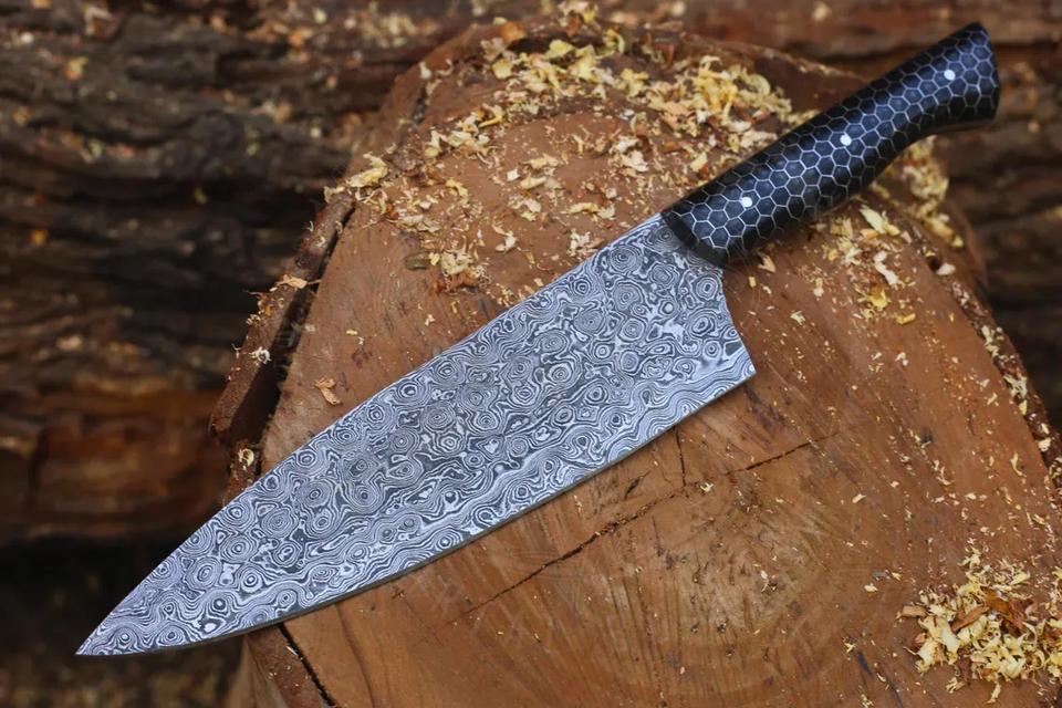 Professional 8 Inch Japanese Damascus Chef Knife | 67-Layer Steel & Honeycomb Resin Handle