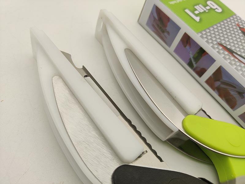 6-in-1 Multi-Functional Kitchen Scissors | Stainless Steel & Silicone Handle
